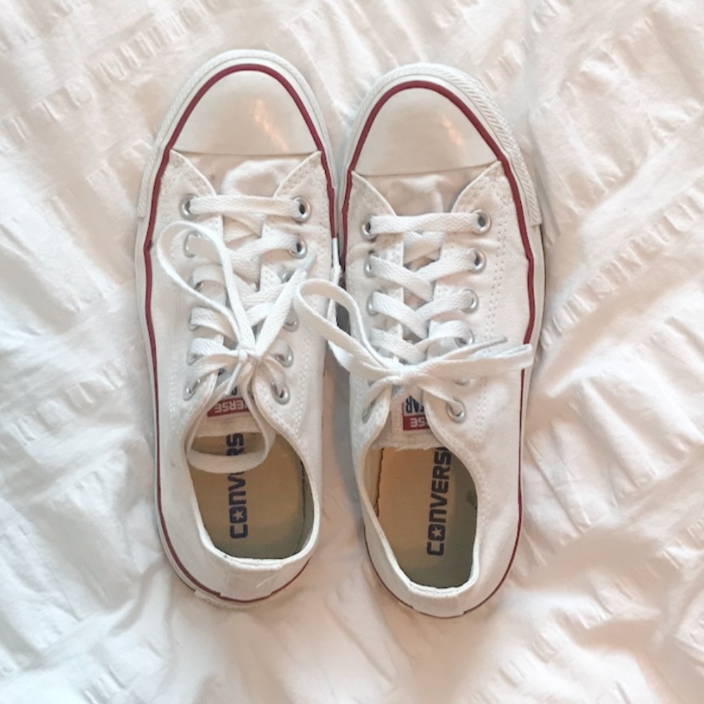 White low top converse